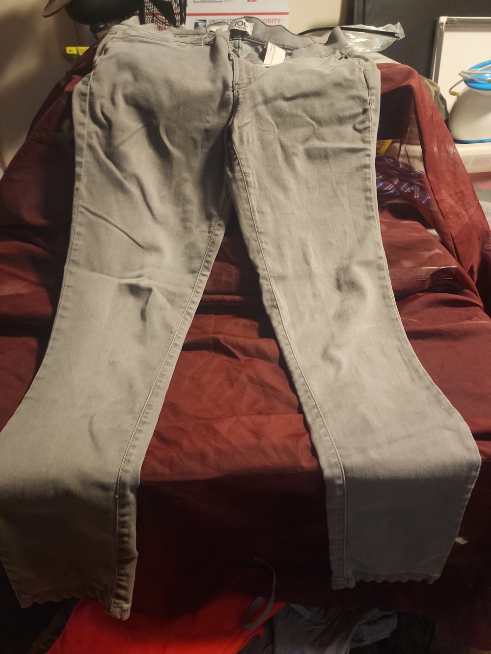 Joe's Jeans Skinny Jeans in Light Gray Wash